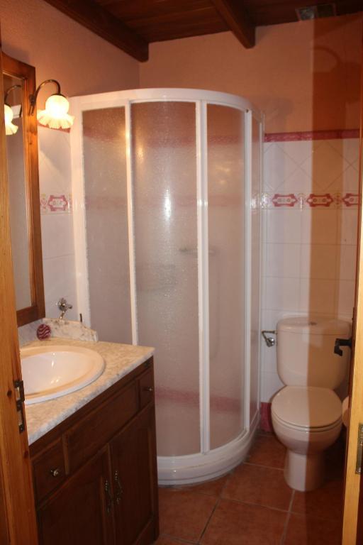 Can Carreras Albanya Phòng bức ảnh